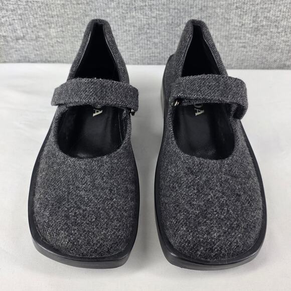 PRADA WOMEN’S VINTAGE 90s MARY JANE WOOL FLATS W/ SQUARE TOE SIZE US 5 – ITALY - Picture 5 of 16